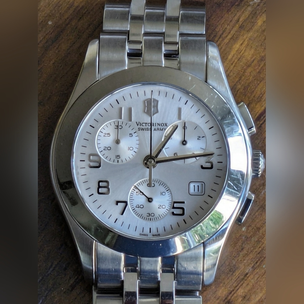 Victorinox Swiss Army Alliance Chronograph 241048, 40mm Sapphire Crystal